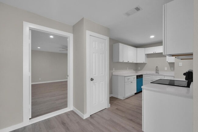 Building Photo - Charming 4BR House in Abilene