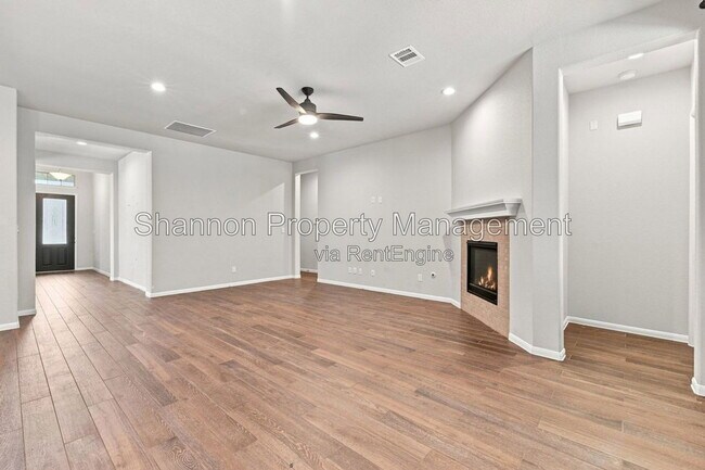 Foto del edificio - 7602 Mesquite Hill Ln