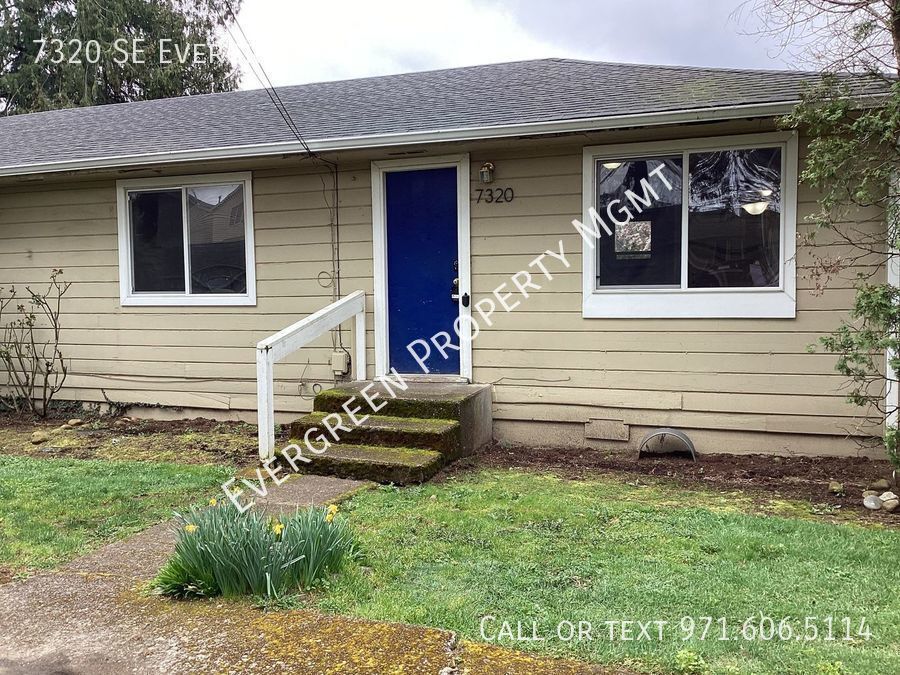 Primary Photo - 2 bdrm, 1 bath- privately located at the e...