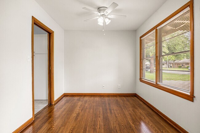 Foto del edificio - 2019 Woodvine Dr