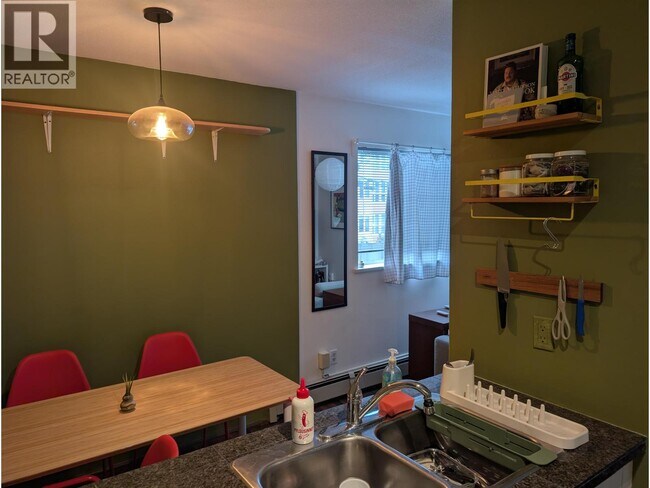 Photo du bâtiment - 33 N Templeton Dr