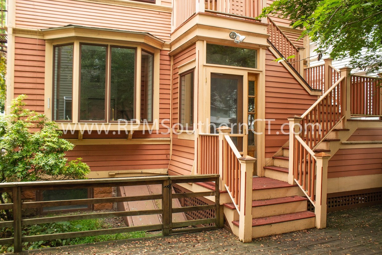 Primary Photo - 175 Lawrence St
