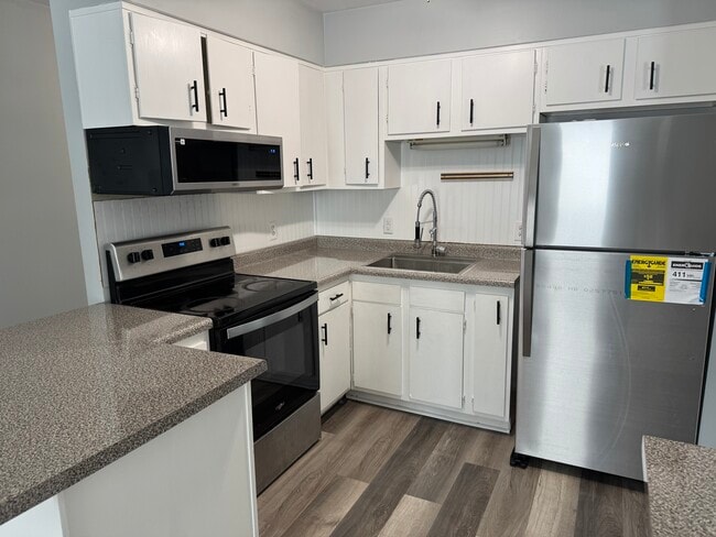Kitchen - 4152 W Curry Ct
