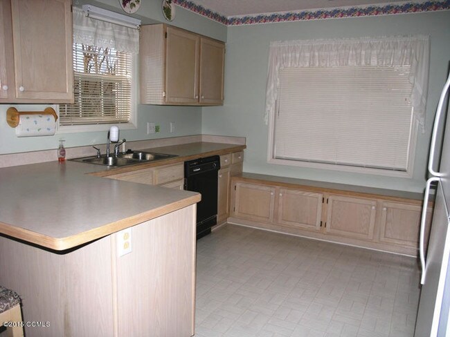 Building Photo - 108 Bay Club Cir