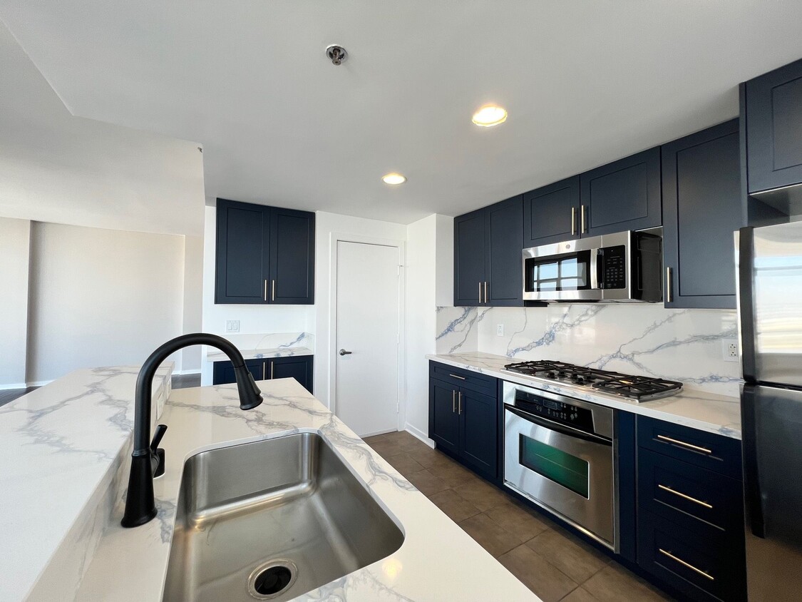 Foto principal - 411 W Ocean Blvd
