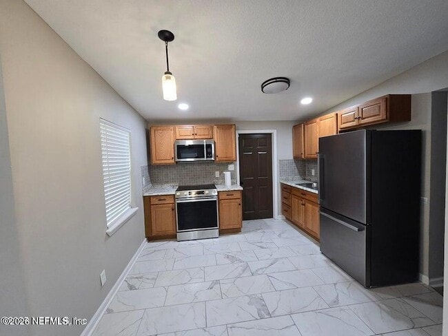Building Photo - 4106 Lockhart Dr