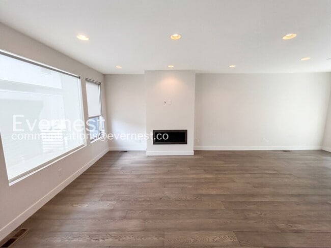 Building Photo - 2649 17th St