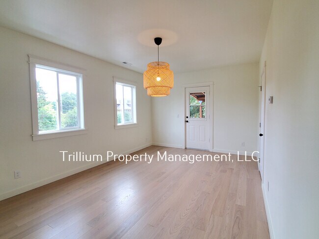 Foto del edificio - 3041 SE Salmon St