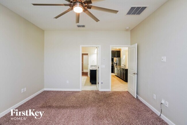 Building Photo - 9717 Ivory Dr