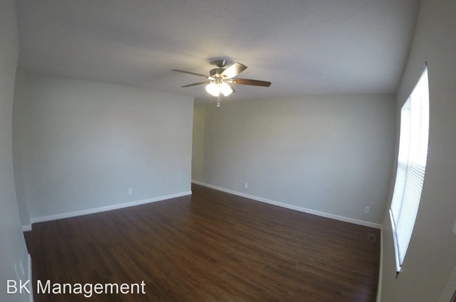 Building Photo - 3 br, 2 bath House - 2307 Lamb Street