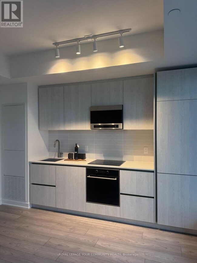 Building Photo - 120 Broadway Ave