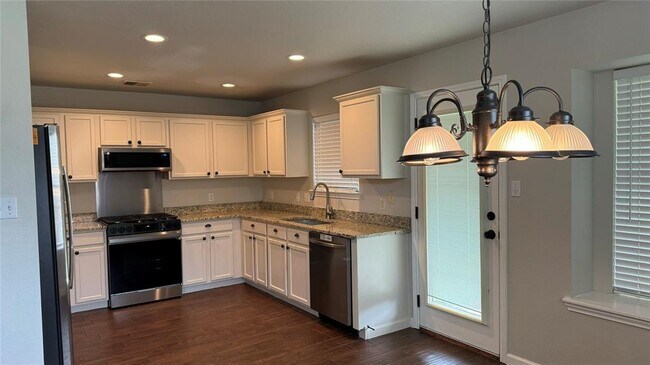 Foto del edificio - 3569 Rock Shelf Ln