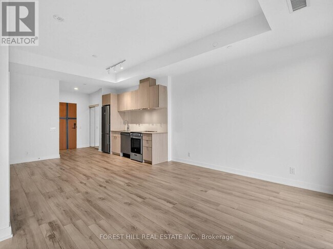 Photo du bâtiment - 1660 Bloor St W