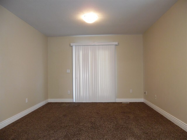 Foto del edificio - 1205 Princes Cir