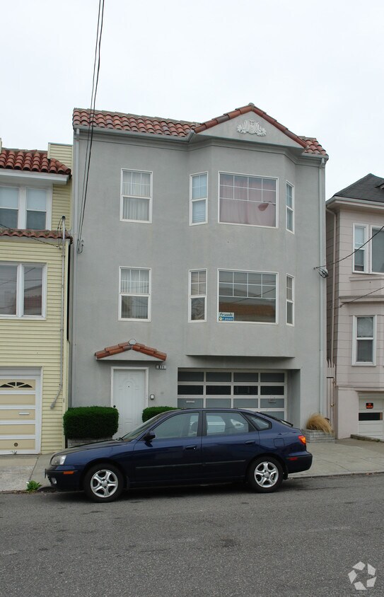 Foto principal - 871 46th Ave