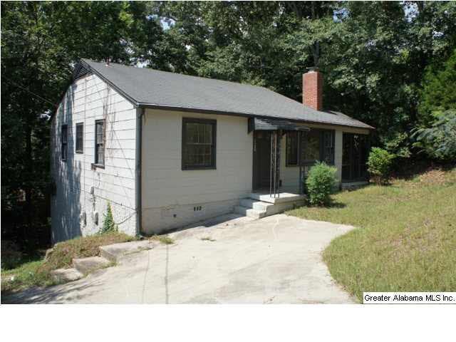 Primary Photo - 3 bedroom/1 bath home