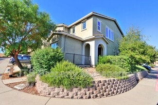 Building Photo - 1427 Bicker Cir
