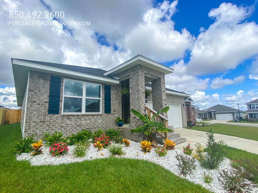 Primary Photo - 5586 Galahad Trl