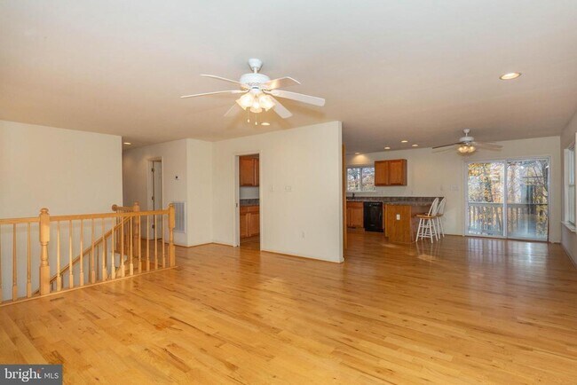 Foto del edificio - 3311 Mission Rd