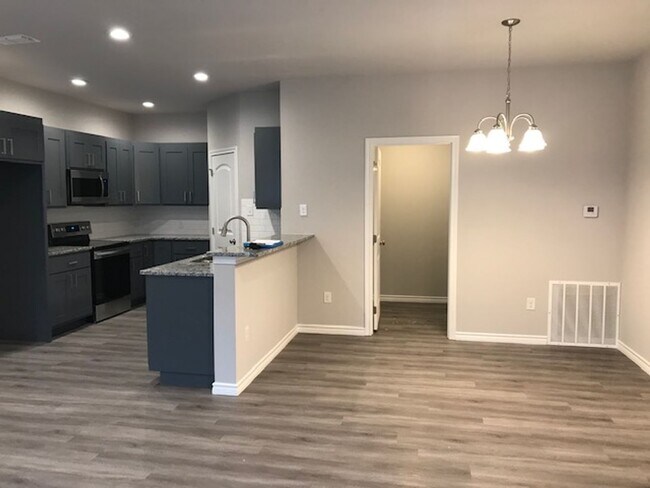 Foto del edificio - 2852 Melissa Ln