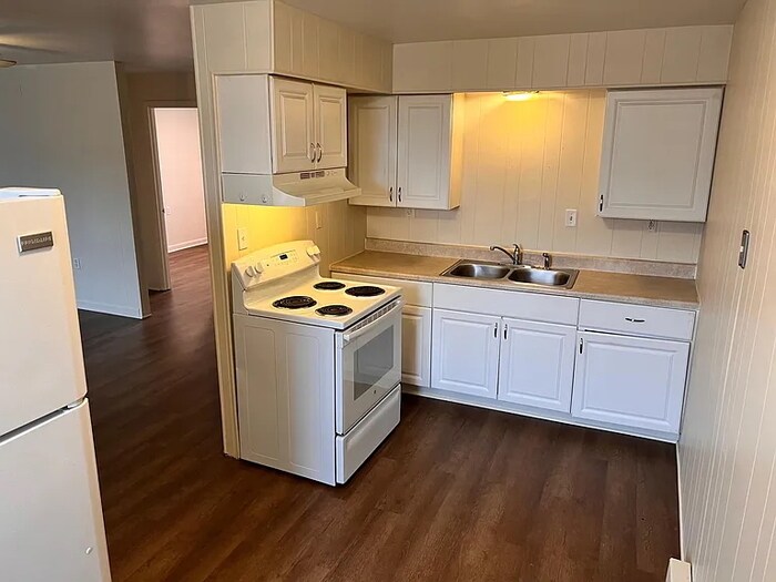 Foto principal - 120 W Main St