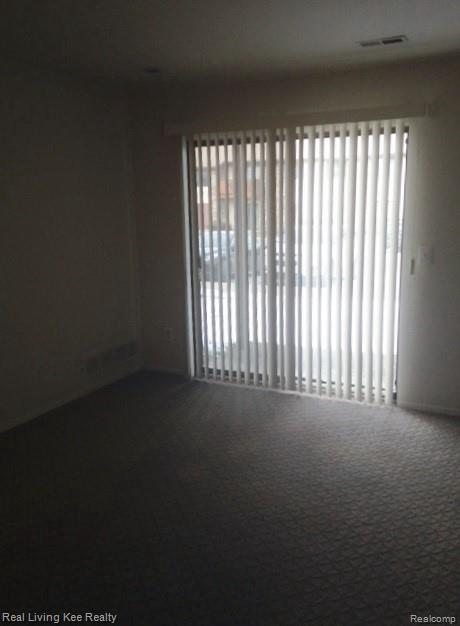 Building Photo - 7717 Manor Cir