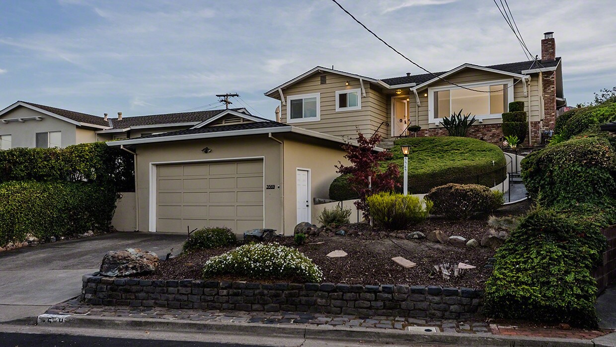 Foto principal - 3569 Altamont Way