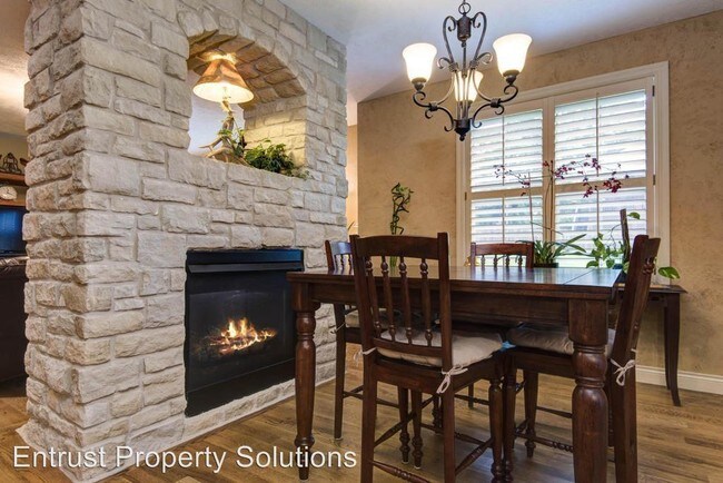 Building Photo - 4856 E Cherokee St