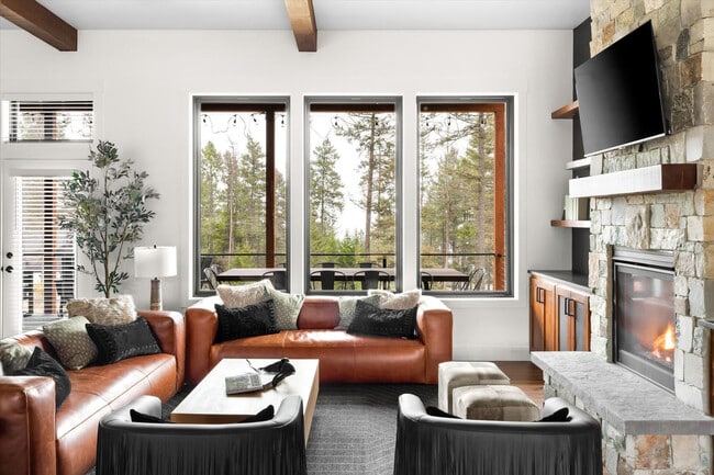 Building Photo - 323 Deer Creek Rd