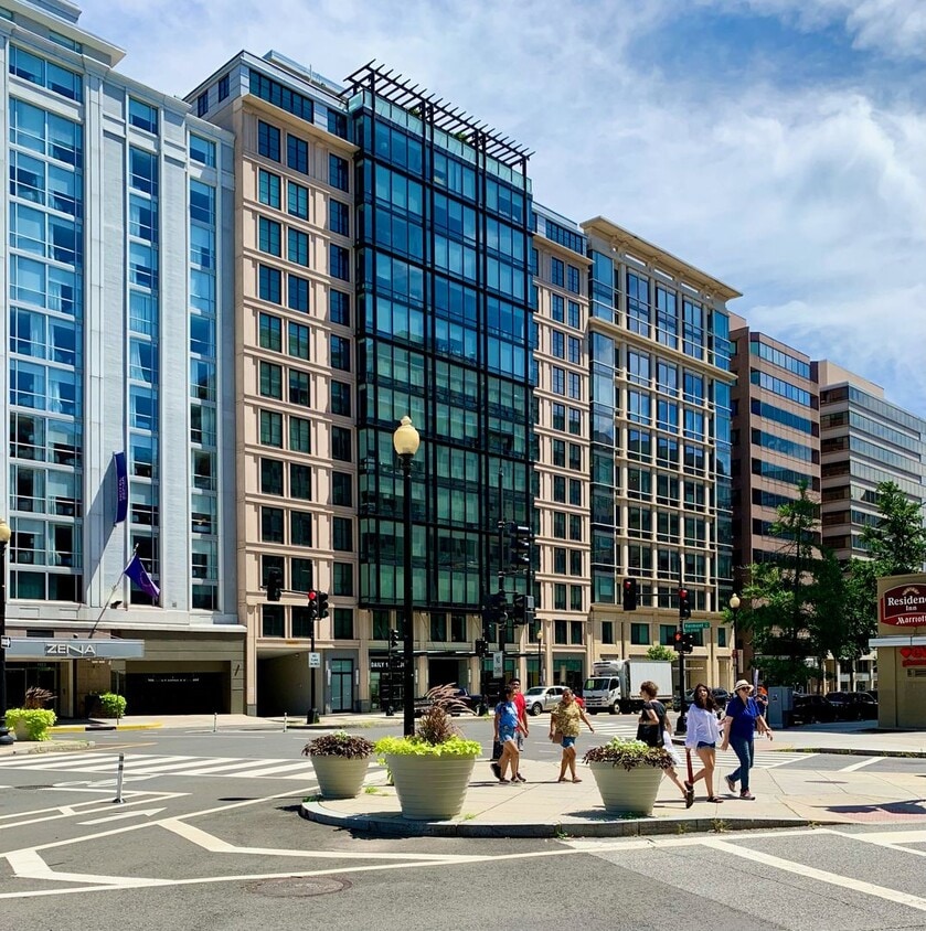 Studio Condo with Fantastic View, High-End Appliances, Wide Windows, Gorgeous Flooring, Amazing A... - Studio Condo with Fantastic View, High-End Appliances, Wide Windows, Gorgeous Flooring, Amazing A...