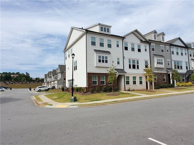 Building Photo - 417 Danville Ave