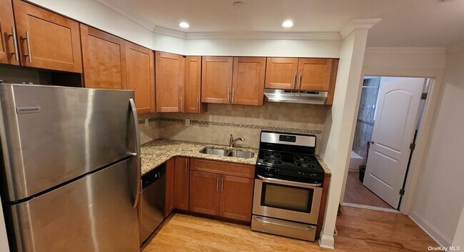 Foto del edificio - 85-15 120th St