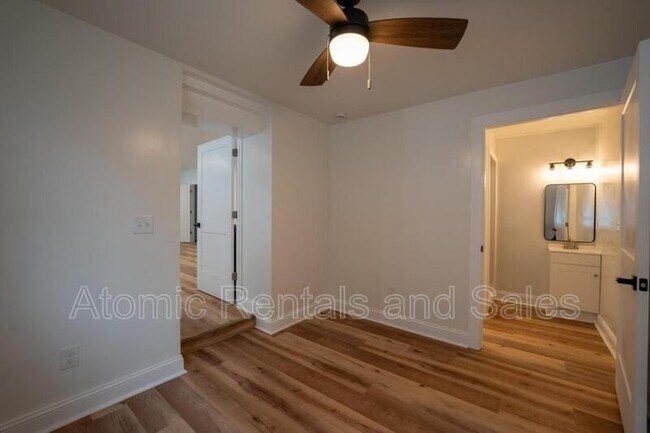 Foto del edificio - 1140 Lake City Hwy