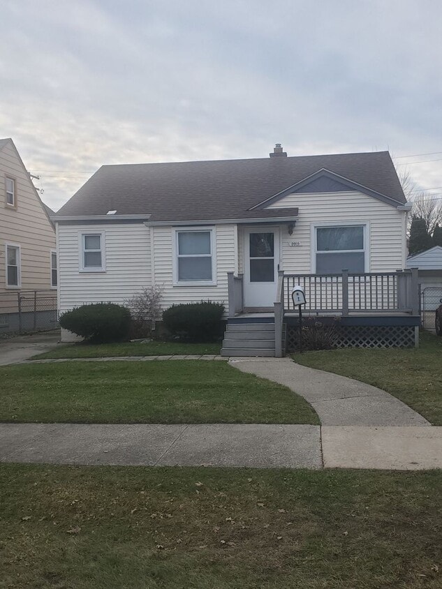 9919 Nathaline Ave, Redford Charter Township, MI 48239 House Rental