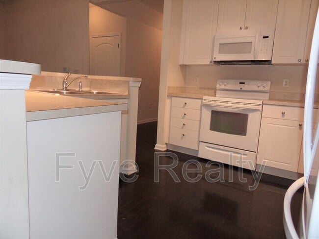 Building Photo - 3842 Carberry Dr