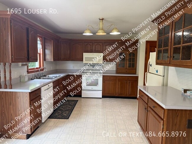 Building Photo - 1695 Louser Rd