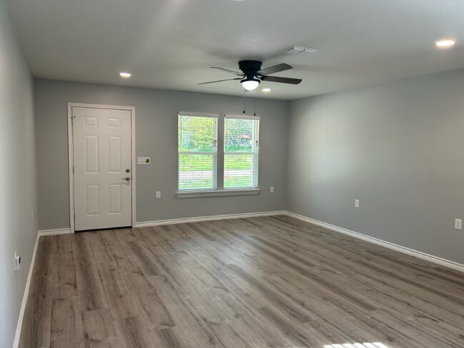 Foto del edificio - 411 Godfrey St