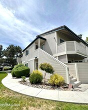 Building Photo - 2519 Sunny Slope Dr
