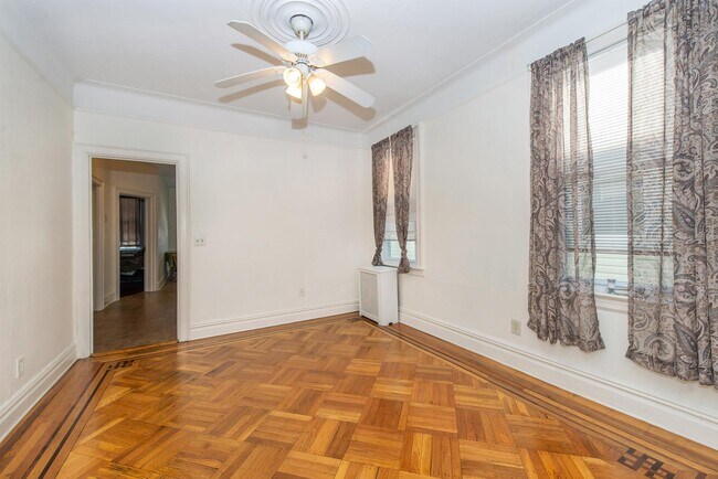 Building Photo - 358 Stegman Pkwy