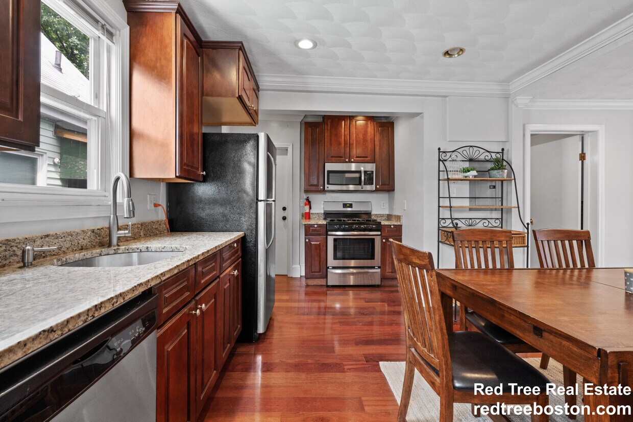7 Blackwell St, Boston, MA 02122 Townhome Rentals in Boston MA