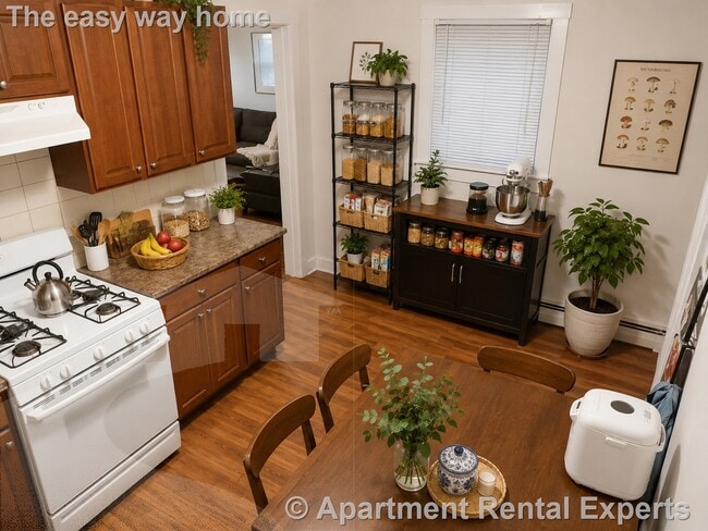 Photo - 102 Highland Ave Unit #1 Apartment