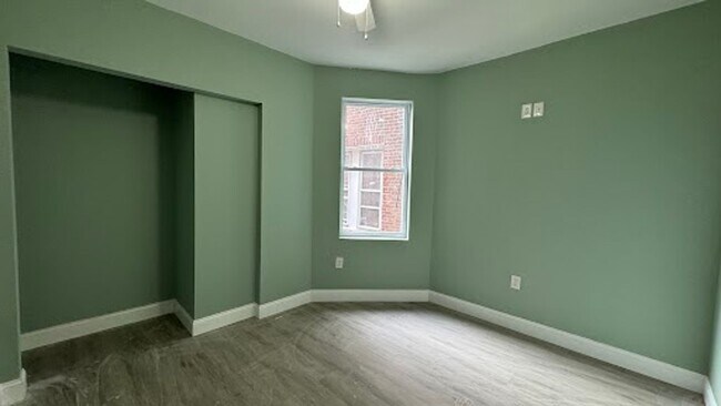 Foto del edificio - 1750 S 60th St