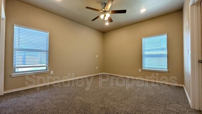 Building Photo - 1045A Hibiscus Dr