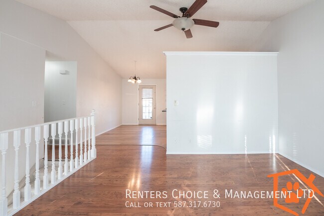 Photo du bâtiment - 5 bedroom, Pet Friendly With Garage, Near Schools BONUS INCENTIVE!