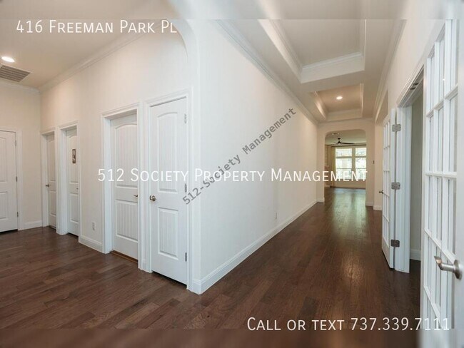 Foto del edificio - 416 Freeman Park Pl