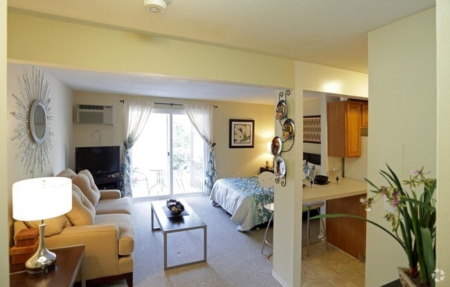 Interior Photo - Autumn Ridge