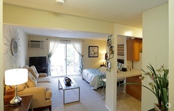 Interior Photo - Autumn Ridge