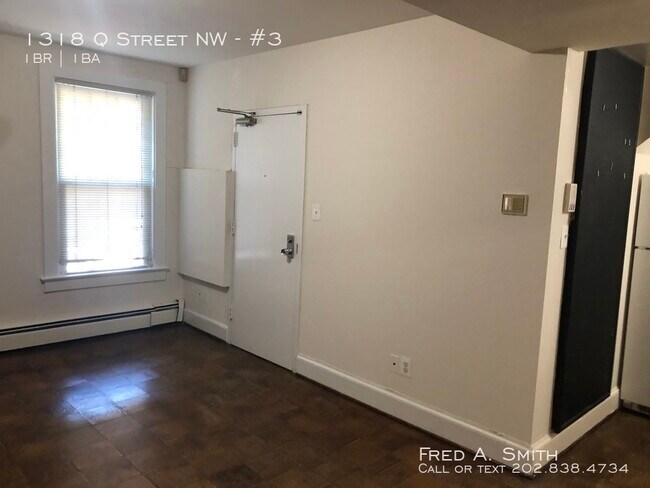 Building Photo - 1318 Q St NW