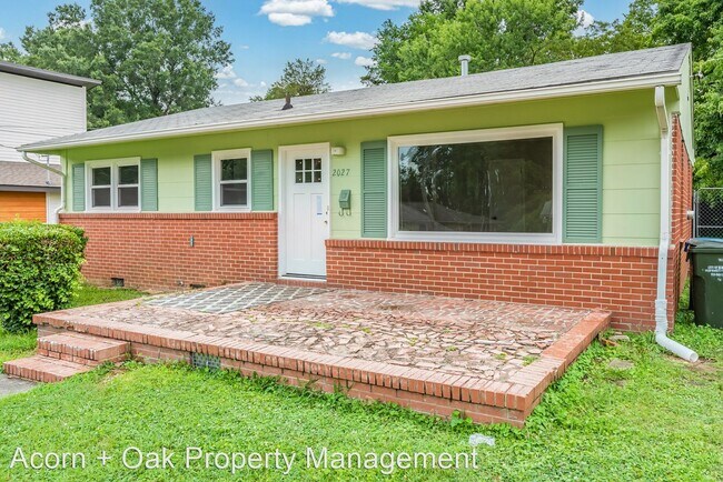 Building Photo - 3 br, 1 bath House - 2027 Walnut Street