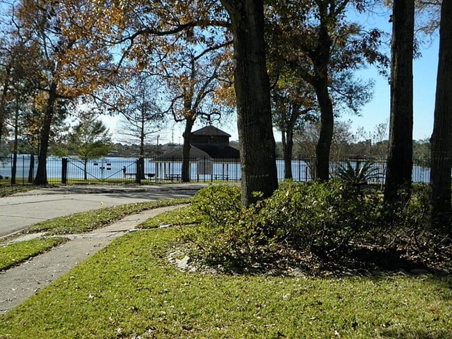 Building Photo - 307 Whitecap Dr